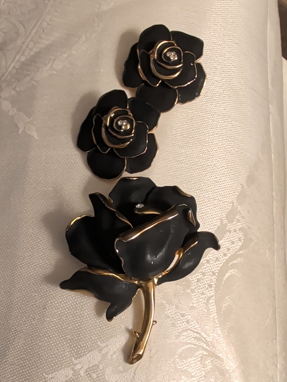 Vintage Dick & Co. Enamel dipped gold rose earrings brooch pin. Faux diamond